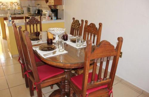 Villa de Alvarez House | Casa Quijote para descanso o trabajo