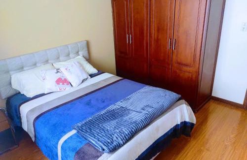 Cuenca Villa | Casa Quirola hermosa y muy grande
