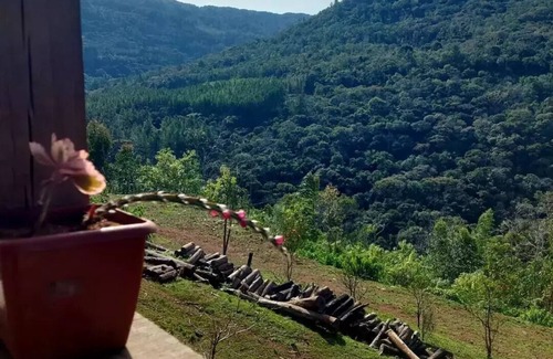 Sao Francisco de Paula House | Casa Rústica em Meio a Natureza