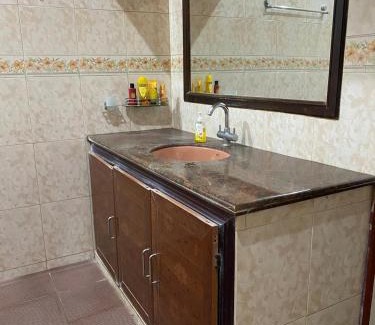 Virarajendrapet House | Casa Raihan