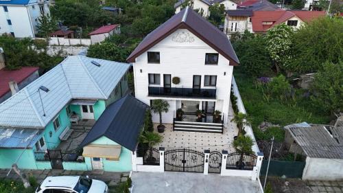 Navodari House | Casa Rebeka