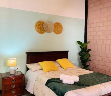 Loja House | Casa-Refugio Del Sol