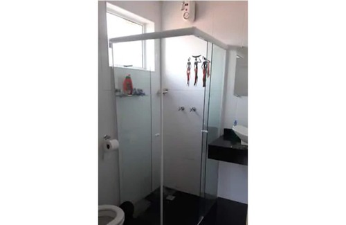 Centro House | Casa Represa de Avaré, com 4 Suítes e Piscina