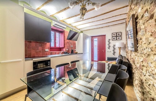 Prades Cottage | Casa Roja