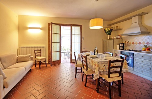Certaldo Apartment | Casa Rossa 4 - Apartment with swimming pool