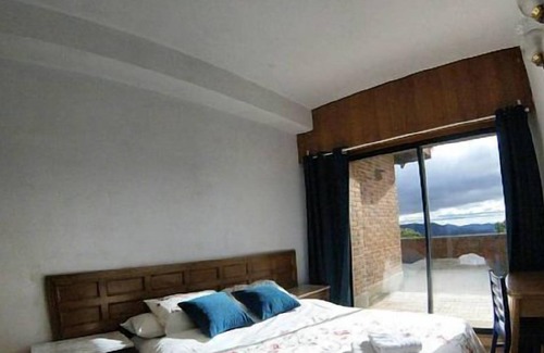 Las Navas Del Marques House | Casa Rural Mauri **** for 16 people