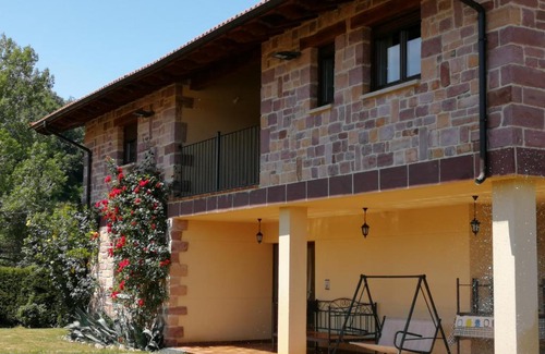 San Salvador de Cantamuda Ski Chalet | Casa rural LLOSA Planta PRIMERA y Planta BAJA