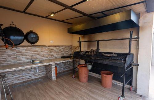 Mascaraque Villa | Casa Rural El Abuelo Mauri En Toledo