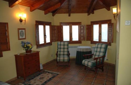 Sotes House | Casa Rural El Colorao
