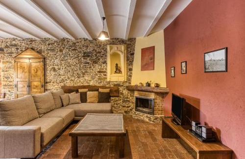 Garriguella House | Casa Rural El Torn