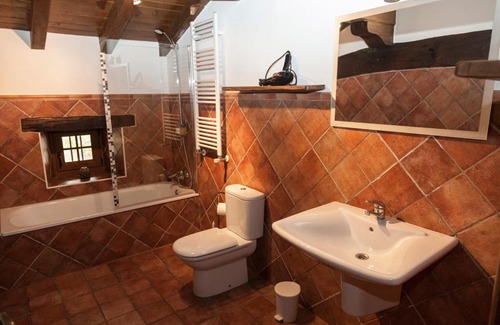 Viscarret-Guerendiain House | Casa Rural Idiara