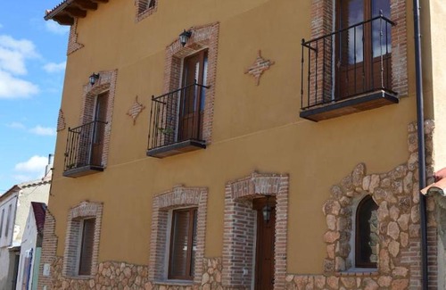 Maello House | CASA RURAL LA CIJA