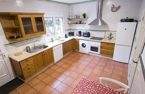 Navaconcejo Cottage | Casa Rural Las Nogaledas for 18 people