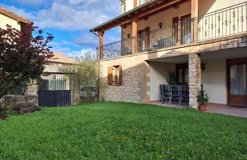 Urroz Villa House | Casa Rural Torreblanca