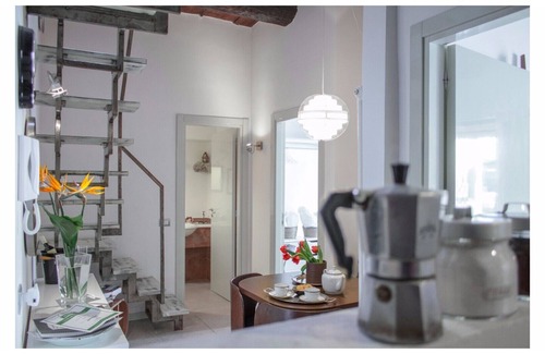 Naples City Centre Apartment | CASA SANGREGORIO FLAT: AT HOME IN THE OLD NAPLES
