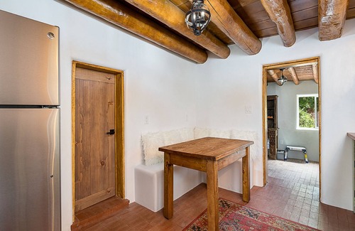 Chupadero House | Casa Sarita | Pets Allowed + Near Trails & Galleries!