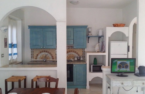 Bosa Marina House | Casa STELLA MARINA, 150m to beach, veranda, garden, bbq, air conditioners, WIFI.
