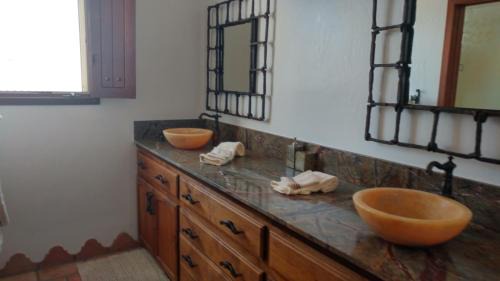 Santa Ana Heights Villa | Casa Susanna