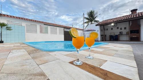 Balneario Arpoador House | Casa terrea perfeita para familias 100 m da praia do Arpoador, com piscina, churrasqueira, ar condicionado e 4 quartos