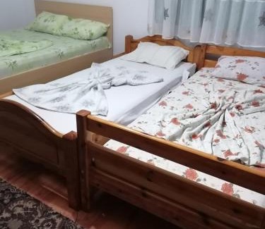 Cenad House | Casa Tinu