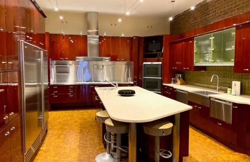 Downtown Apartment | Casa Urbana's - The Kaufmann Bedroom