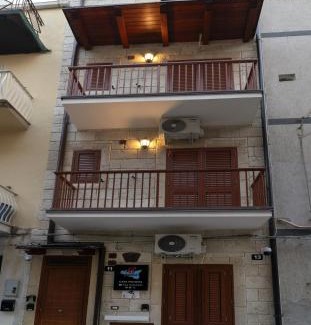 Gela House | CASA VACANZA A 2 Passi