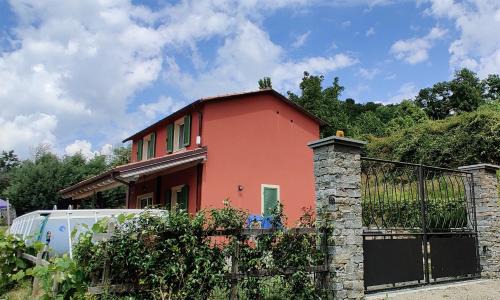 Falcinello House | Casa Vacanza Alba