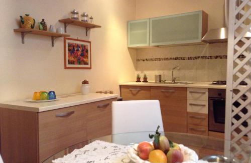 Laterina House | Casa Vacanze Il Glicine