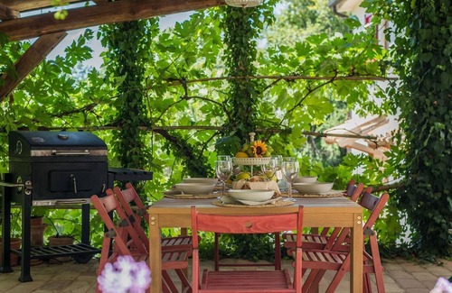 San Ginesio Villa | Casa Verde 8 - Four Bedroom Villa, Sleeps 8