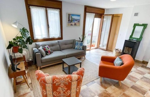 Lezaun Apartment | Casa Zunbeltz de 3 Habitaciones en las Montañas