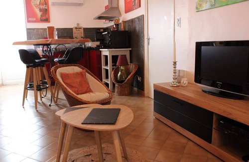 Joyeuse Apartment | Casal Vital gîte sud Ardèche