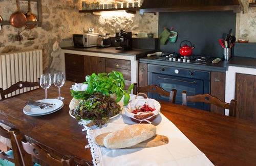 Campello sul Clitunno Villa | CASALE BELLAVISTA, superb views, private pool