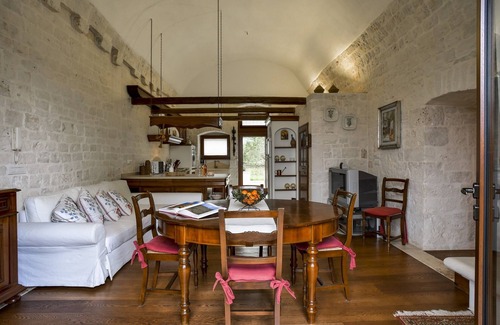Castellana Grotte Villa | Casale Lillina: a villa with private pool in Apulia for 8 people