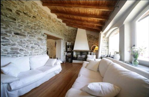 Pieve di Teco Villa | Casale Maria Mafalda