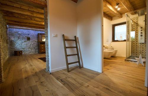 Santa Maria la Longa House | Casale San Pietro