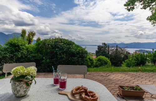 Arizzano Apartment | Casamina vista lago Verbania