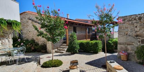 Sernancelhe House | Casas de Campo da Barroca