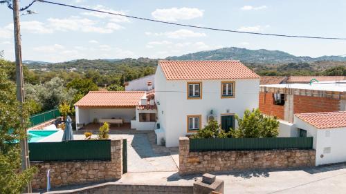 Barretos Villa | Casas de Marvão - Casa do Ribeiro