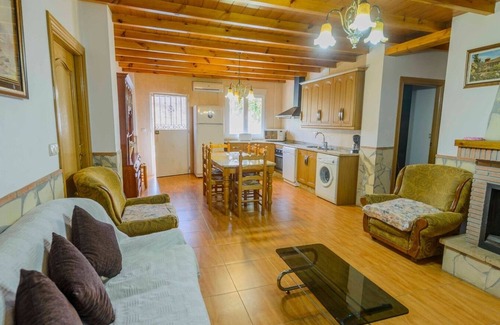 Montefrio Villa | Casas de Paquita - El Mirador Montefrío by Ruralidays