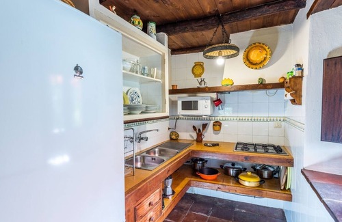 Fuenteheridos Villa | Casas El Tragaluz - Navalgatos Fuenteheridos by Ruralidays
