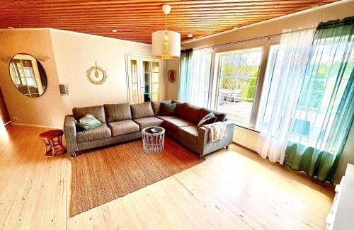 Uusikaarlepyy Villa | CasaVictoria