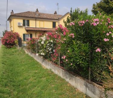 Casteggio House | Cascina Angelina