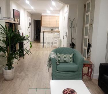 Bilbao Old Town Apartment | Casco Viejo, tranquilo, reformado, Bilbao a pie
