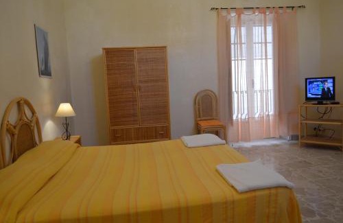 Lipari Historic Centre Apartment | Case Vacanze Arcobaleno