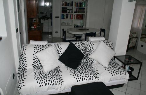 Bogliasco Apartment | Casetta bianca sul mare