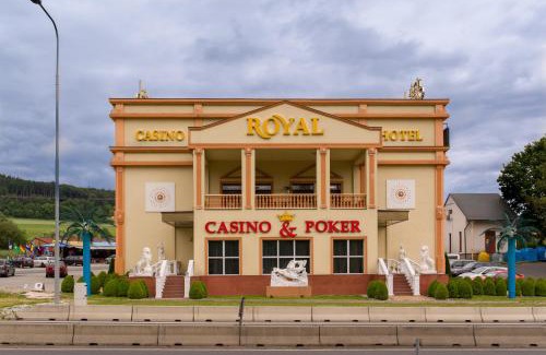 Horni Folmava Hotel | Casino & Hotel Royal