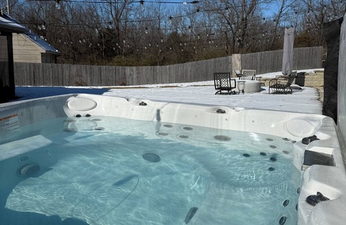 Catoosa House | Casino Resort: Hot tub Oasis
