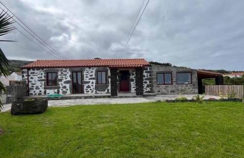 Horta House | CASITA DA DOCTORA
