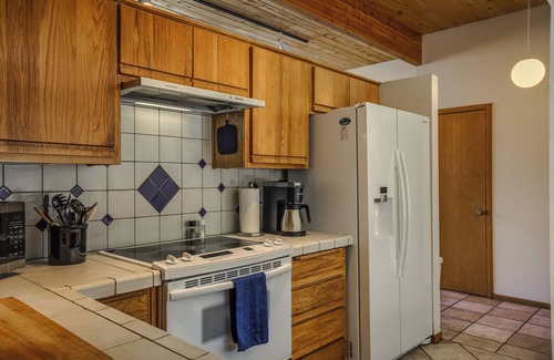 Sandia Heights South House | Casita de Montano 2 Bdrm Foothills Charmer with Incredible Sandia Mtn Views