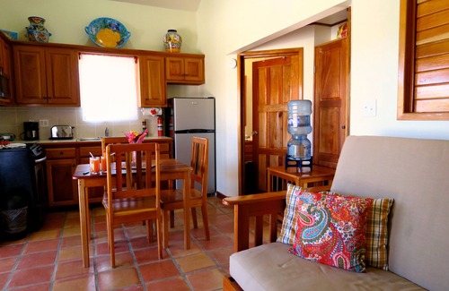 San Pedro Condo | CASITA ON THE SHORES OF THE CARIBBEAN SEA.